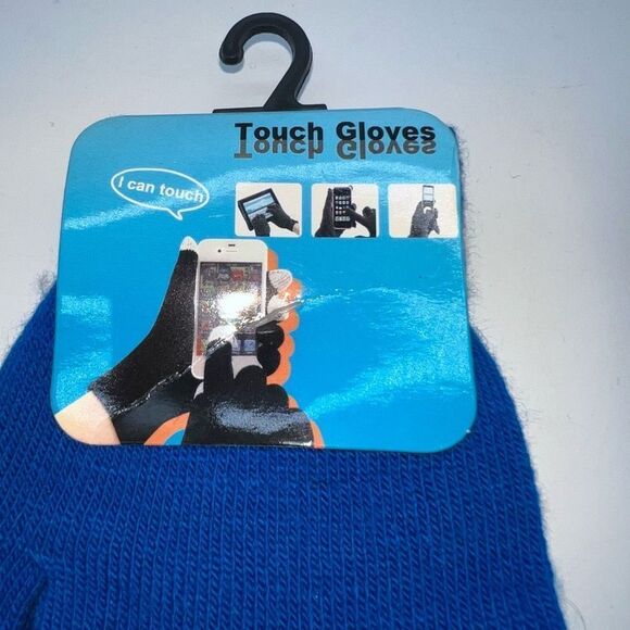 Set of Two Touch Sensitive Knit Gloves - Picture 3 of 10